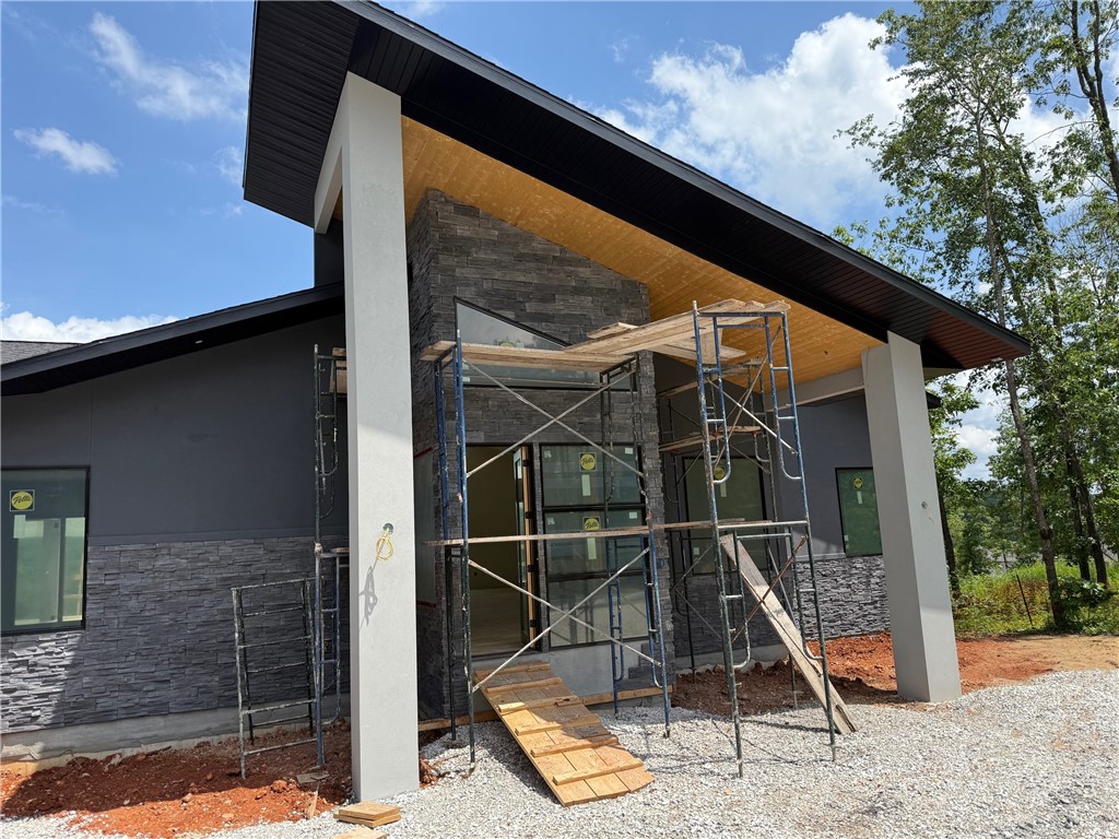 15903 Hawks Landing Drive