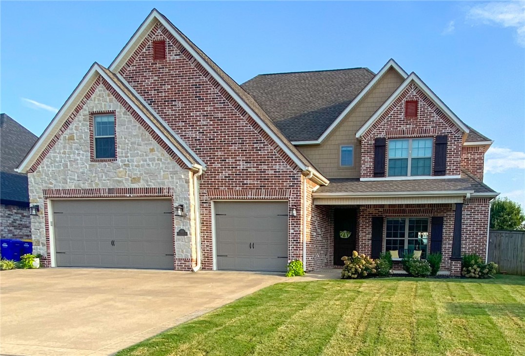 Phenomenal 5 bed, 3 1/2 bath home in the Creekwood Community! This home welcomes you with a large, open floor-plan & natural light throughout. This home is spacious and comfortable, meeting all your wants and needs. The kitchen features double ovens and opens to both the formal dining room and living room. Fresh paint and flooring throughout, new light fixtures and large bonus room upstairs are just a few of this home's many features Additionally, you'll find a large and very private, fully fenced backyard with a beautiful custom fire pit, as well as an incredible covered back porch with an additional outdoor fireplace, TV, 2 ceiling fans and a new built-in grill! The spacious 3 car garage and built in home generator will not disappoint! Enjoy the community pool, park and ponds, as well as the desirable location with top rated schools and easy access to shopping and entertainment. This home was built in 2014 and boasts 3,884 sq.ft.