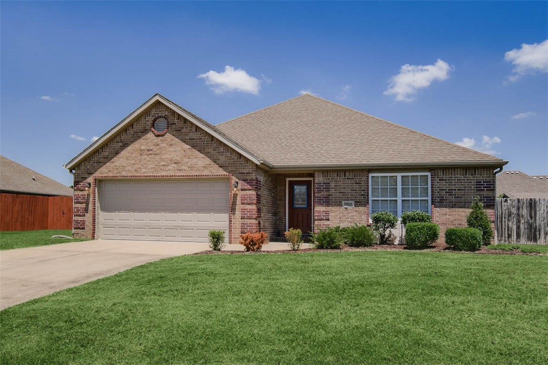 Welcome to this great home in Bentonville! This charming 4-bedroom, 2-bathroom house is located just 1 mile from the Bentonville Community Center and within walking distance to great schools. The home features spacious bedrooms with generous walk-in closets and an airy open floor plan perfect for entertaining or relaxing with family. The split floor plan ensures privacy, with the master suite thoughtfully separated from the other bedrooms. The functional kitchen offers custom cabinetry, and opens up to the living area ideal for family gatherings. The subdivision includes a playground and a pool area, perfect for enjoying sunny afternoons. Don’t miss this opportunity to rent this home in one of Bentonville's desirable neighborhoods. No smoking. Agent owned. Schedule your viewing today!