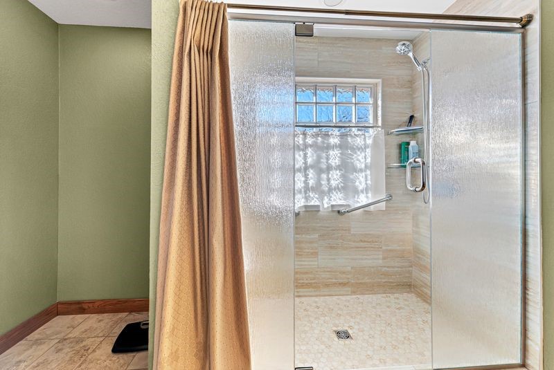 Wellington Heights Ph Ii Cave Spgs - Residential