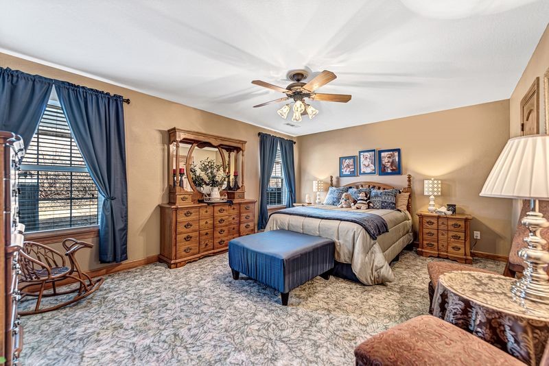 Wellington Heights Ph Ii Cave Spgs - Residential