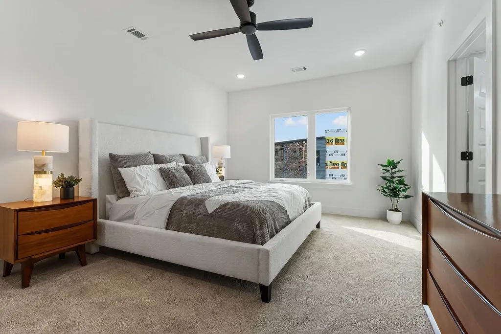 Rogers, Arkansas 72756, United States, 3 Bedrooms Bedrooms, ,3 BathroomsBathrooms,Residential,Active,12127