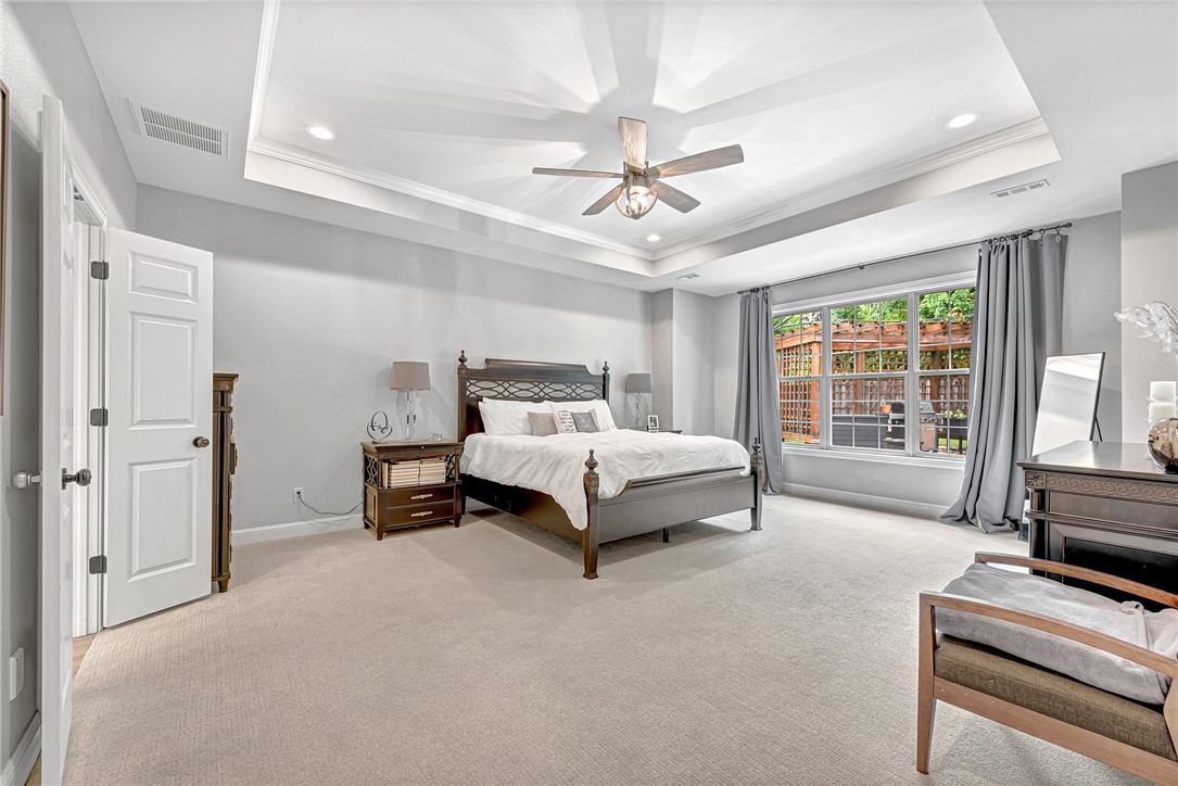 Shadow Valley Ph Vi Rogers - Residential