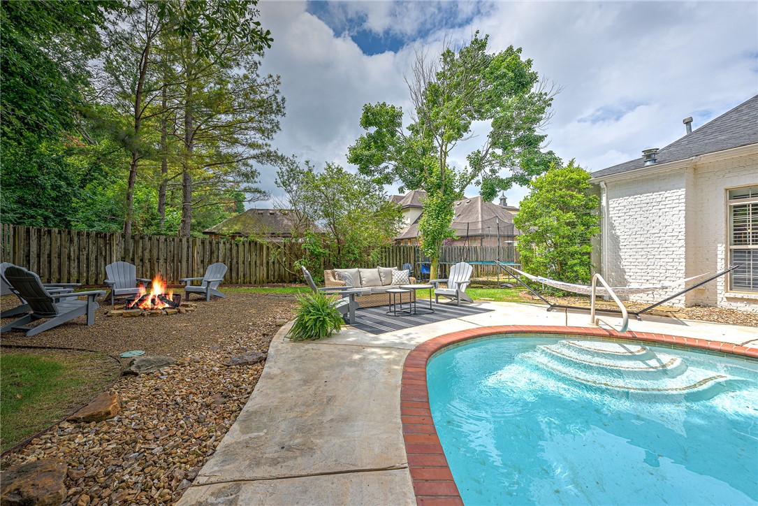 Shadow Valley Ph Vi Rogers - Residential