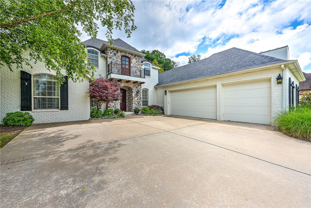 Shadow Valley Ph Vi Rogers - Residential