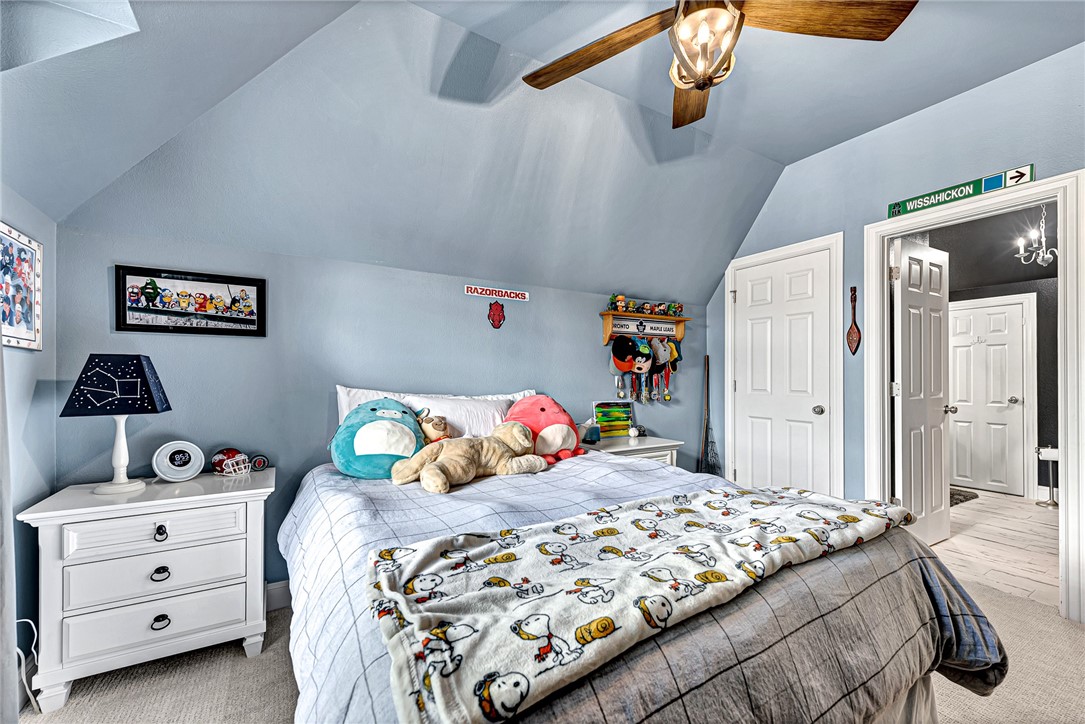 Shadow Valley Ph Vi Rogers - Residential