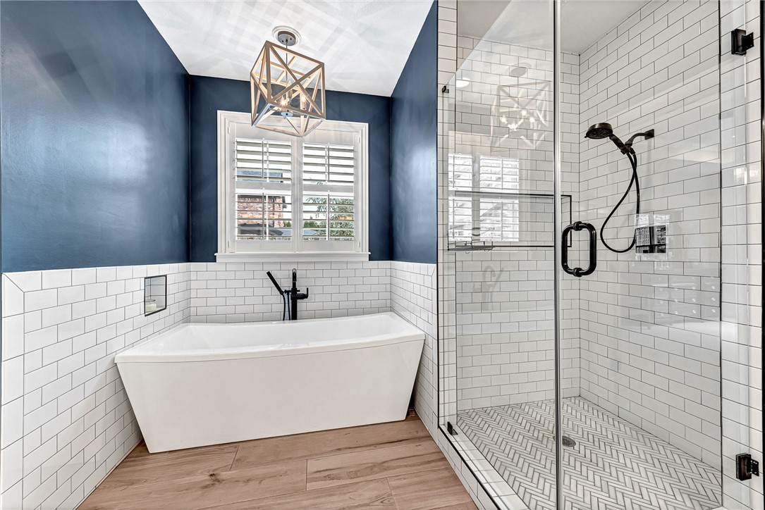 Shadow Valley Ph Vi Rogers - Residential