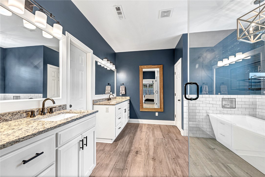 Shadow Valley Ph Vi Rogers - Residential