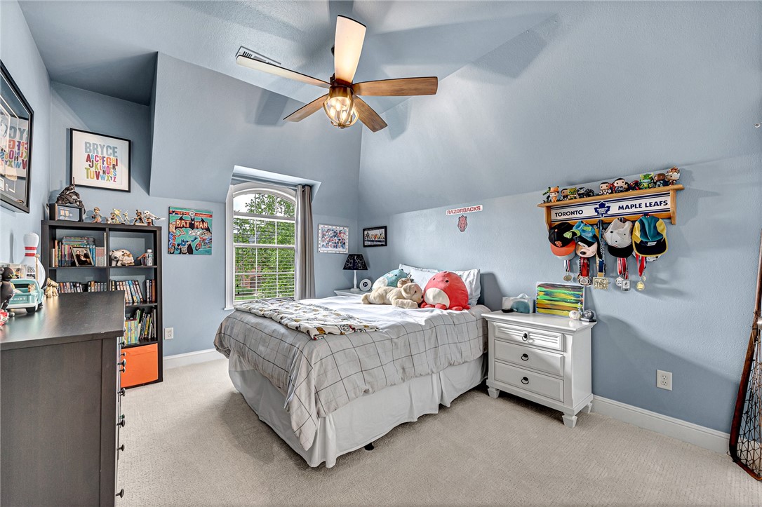 Shadow Valley Ph Vi Rogers - Residential