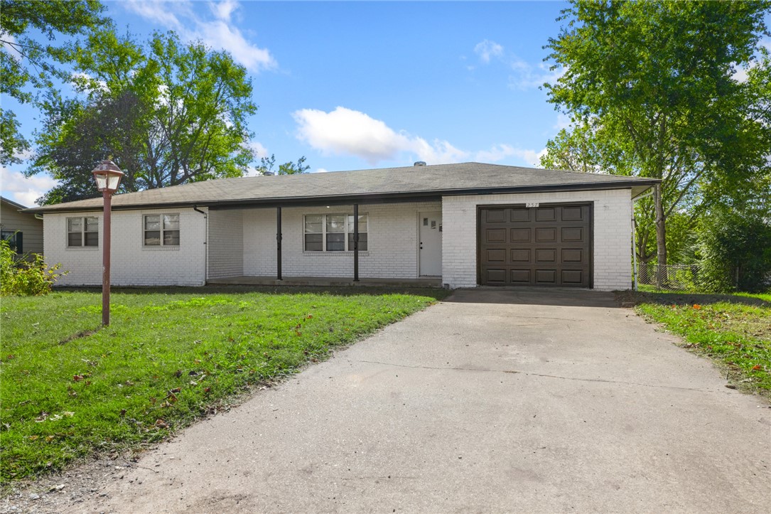 SS Strip/Carr - Residential