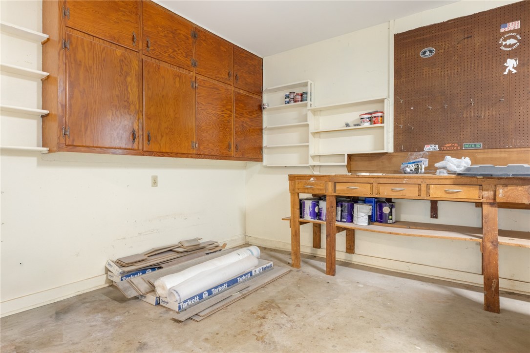 SS Strip/Carr - Residential