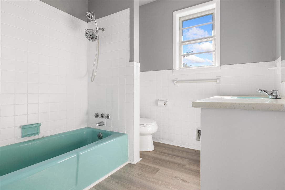 SS Strip/Carr - Residential