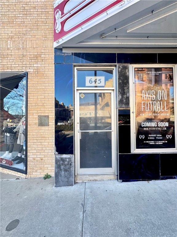 16-16-30 COUNTY COURT PLAT - Residential Lease