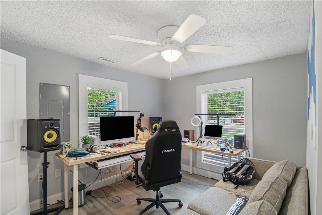 Cogersamuels Add - Residential Lease