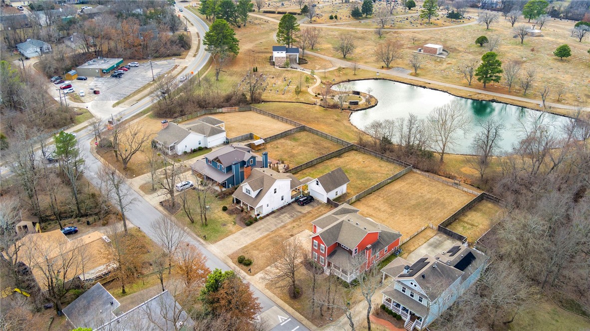 2-16-30 FAYETTEVILLE OUTLOTS - Residential