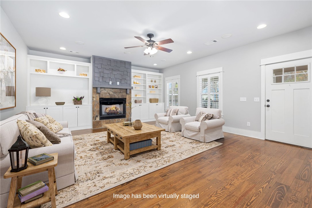 2-16-30 FAYETTEVILLE OUTLOTS - Residential