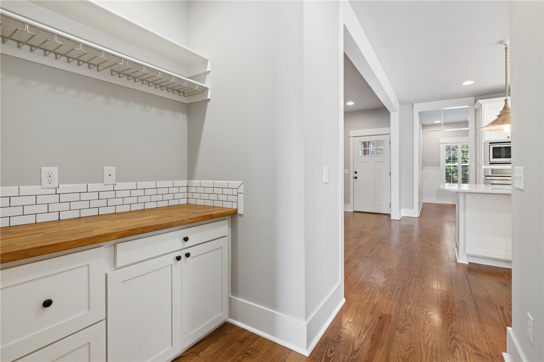 2-16-30 FAYETTEVILLE OUTLOTS - Residential