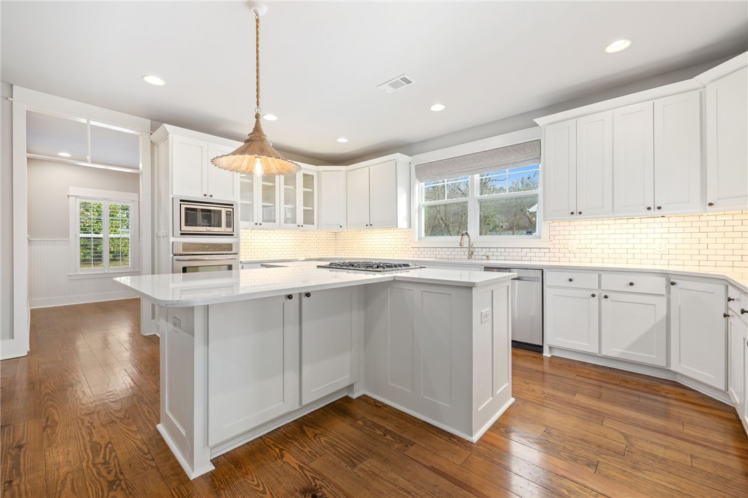 2-16-30 FAYETTEVILLE OUTLOTS - Residential