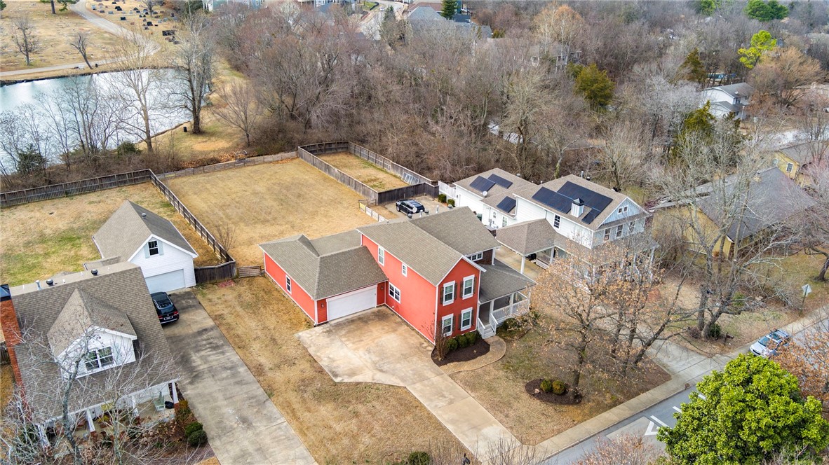 2-16-30 FAYETTEVILLE OUTLOTS - Residential