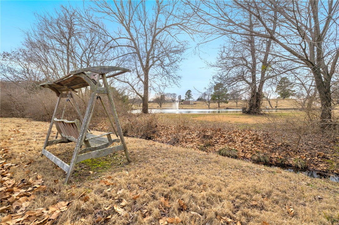 2-16-30 FAYETTEVILLE OUTLOTS - Residential