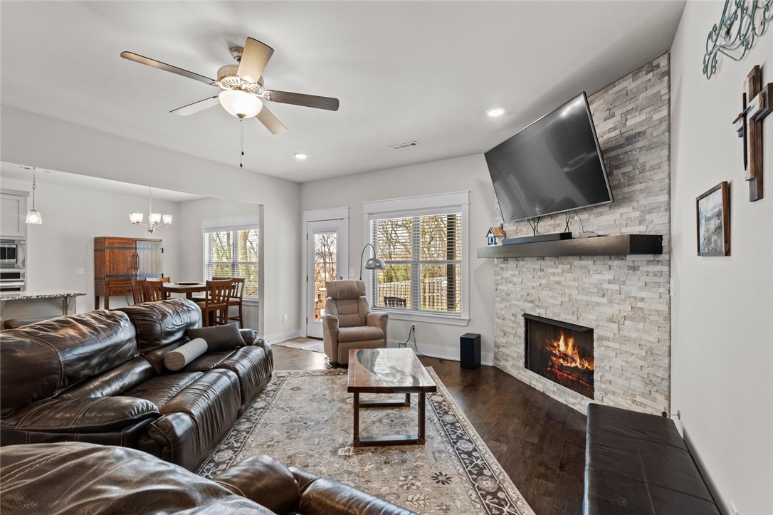 Willowbrook Farms Sub Ph Ii Bentonville - Residential