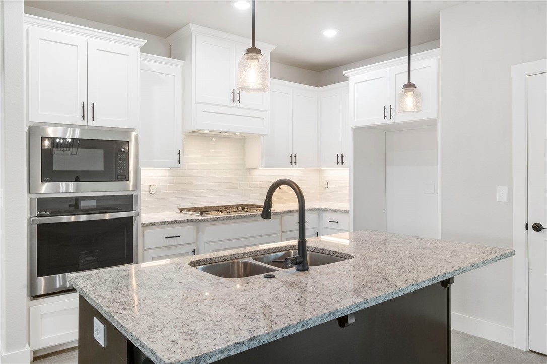 SHIRLEY ESTATES-CENTERTON - Residential