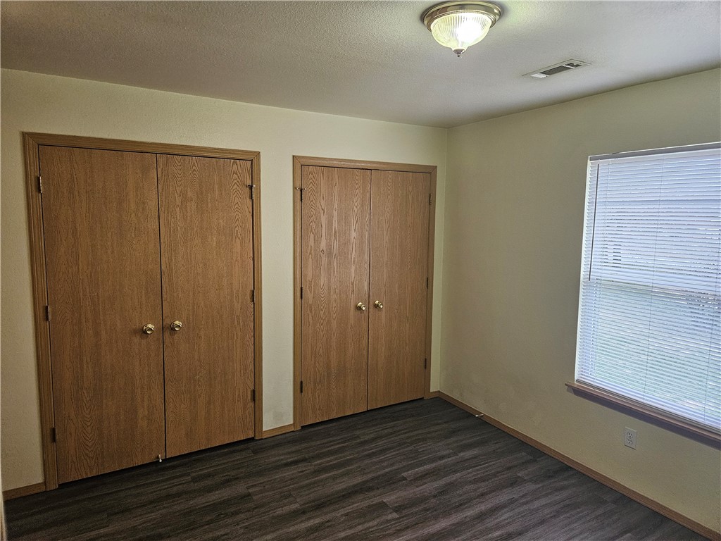 WOMACKS ADD-CENTERTON - Residential Lease