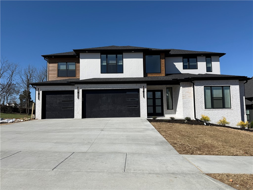 AUTUMN HILLS-BENTONVILLE - Residential