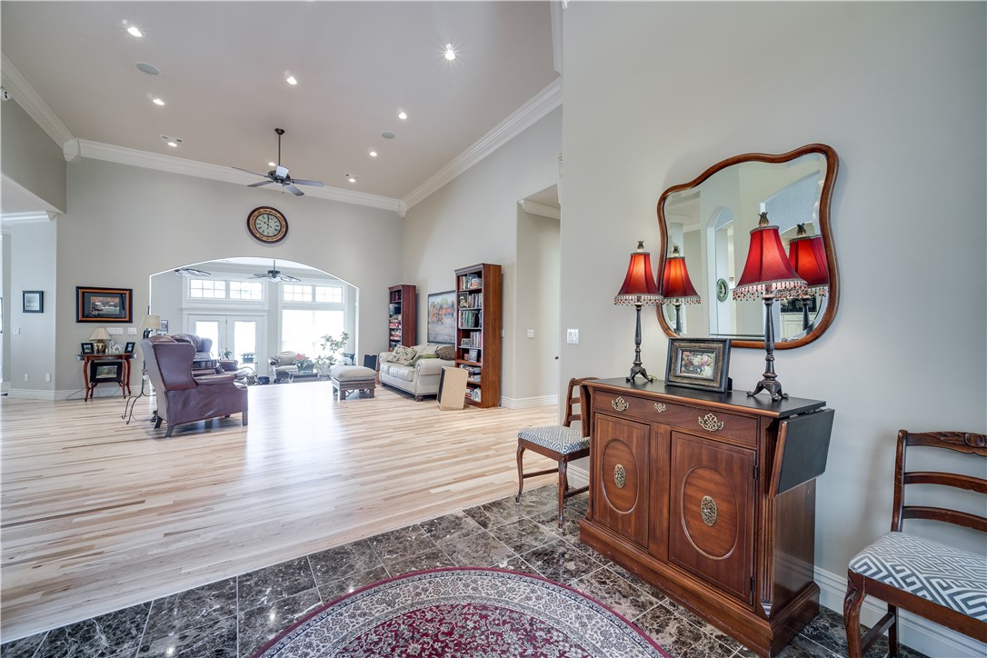 Springdale Outlots Sw Sw - Residential