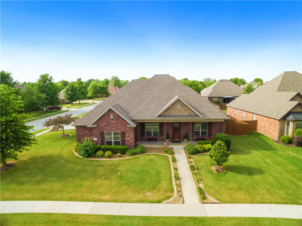 Beautiful Riverwood custom 4 bedroom, 2.5 bath home all on one level in the desirable Cross Keys Subdivision. Conveniently located near schools, restaurants, parks, shopping and the interstate. Fantastic master suite that includes a master bath with a claw-foot tub and walk-in shower. Features hardwoods, high ceilings, custom built-ins, and perfect for anyone. Wonderful kitchen provides large center island, custom cabinetry, granite countertops, eat-in kitchen, and formal dining room for your family gatherings. Spacious laundry room with sink. Side loading 3 car garage. Large corner lot with privacy fenced in backyard that includes a 10 X 16 storage building. Covered patio that would be wonderful for entertaining or relaxing. Don’t miss out on this well maintained home that’s in an excellent location.