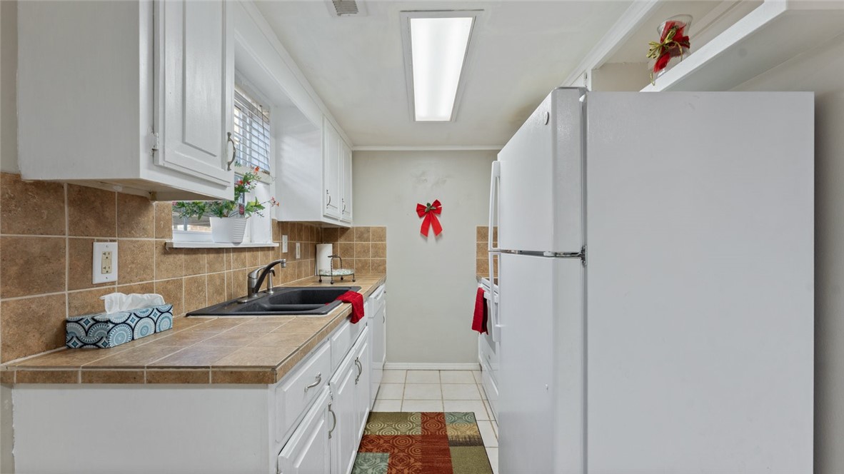 Oak Tree Condos - Residential