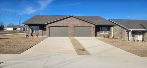 Photo of 632 69th Avenue, Highfill, AR 72712 (MLS # 1333233)