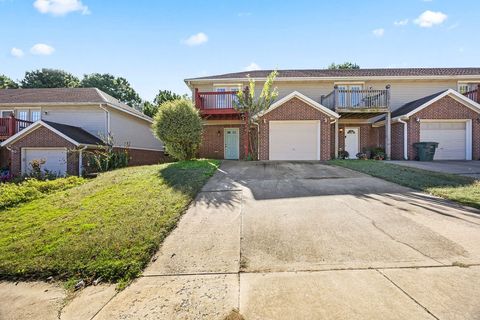 Photo of 2351 Skyler Drive, Fayetteville, AR 72703 (MLS # 1327241)
