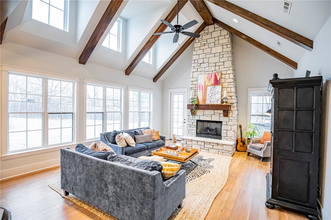 Otter Creek Estates Ph I-Cave Springs - Residential