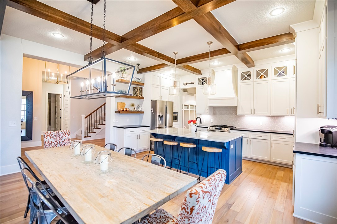 Otter Creek Estates Ph I-Cave Springs - Residential