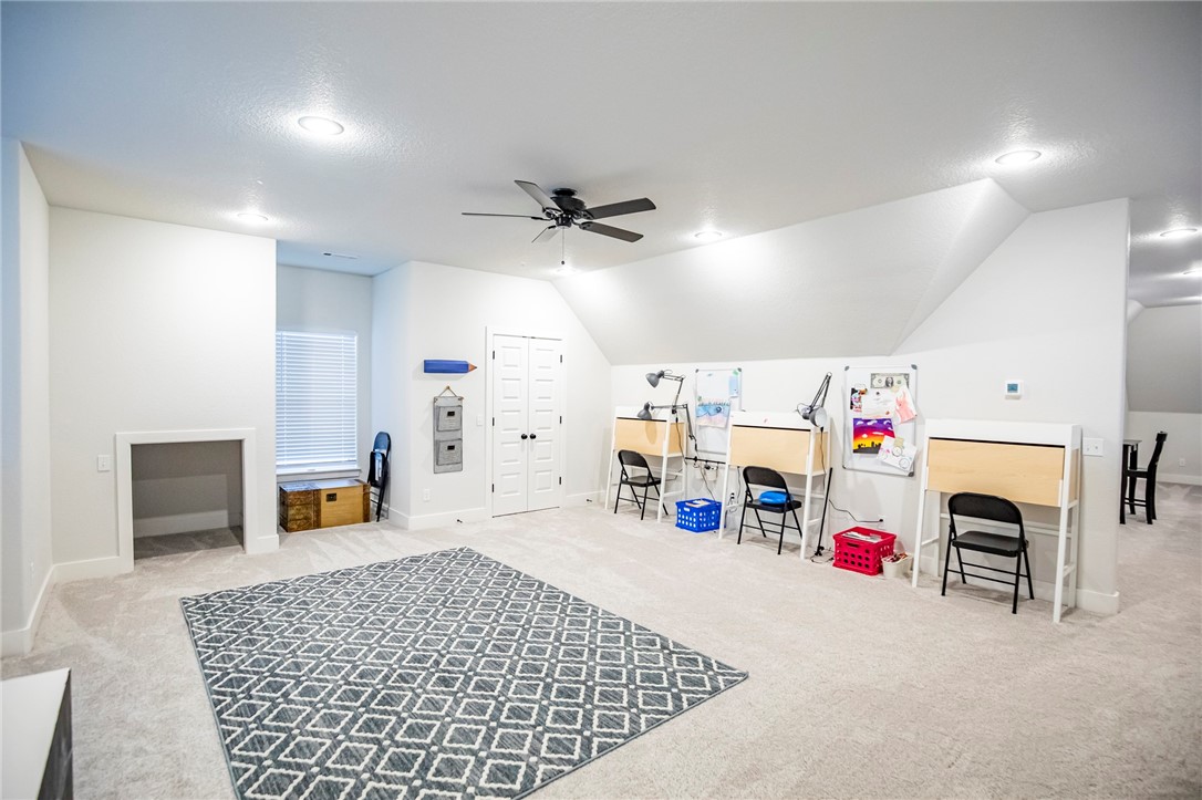 Otter Creek Estates Ph I-Cave Springs - Residential