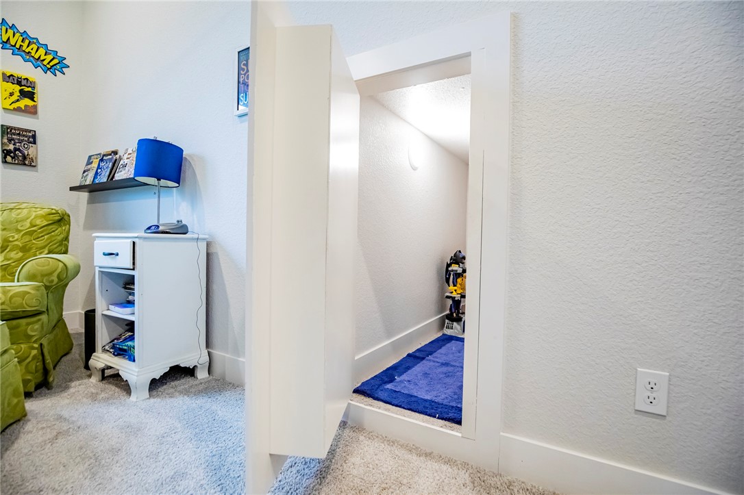 Otter Creek Estates Ph I-Cave Springs - Residential