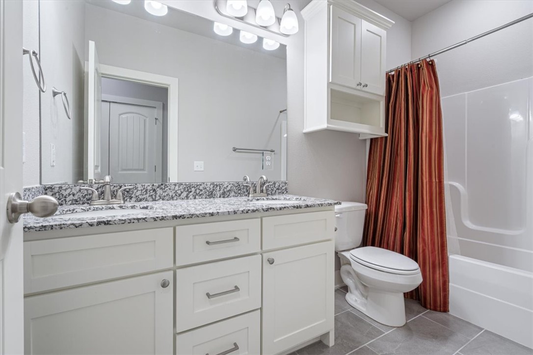 Hickory Meadows Sub Ph 1 - Residential