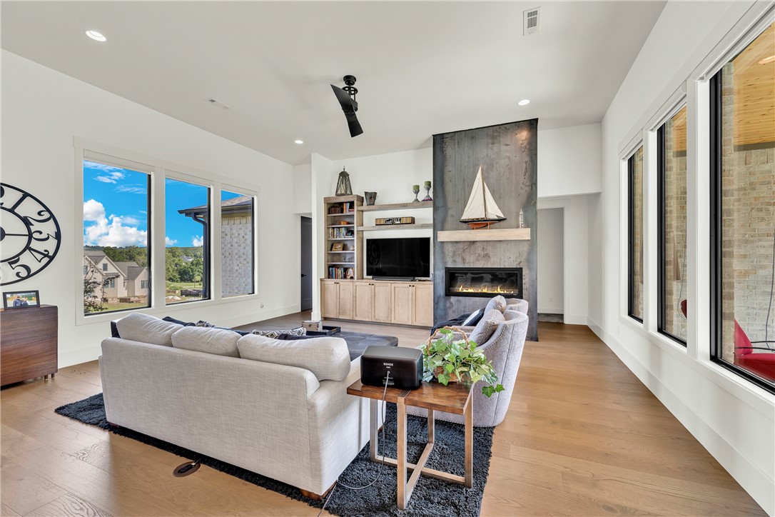 Knolls - Residential