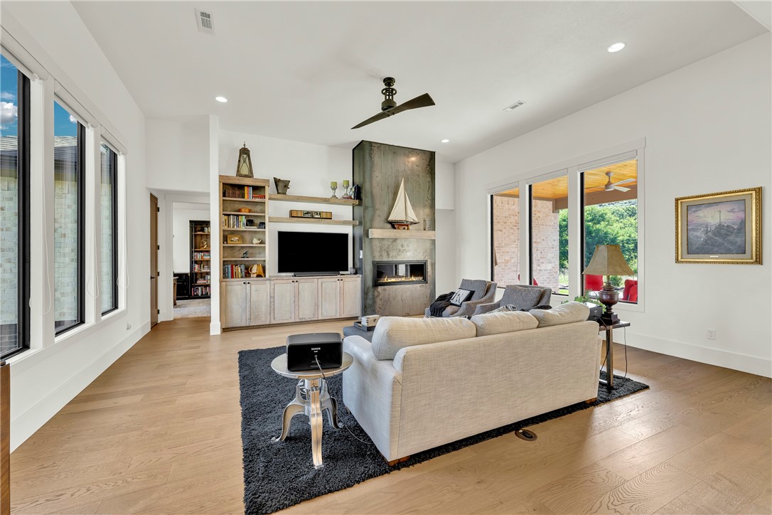 Knolls - Residential