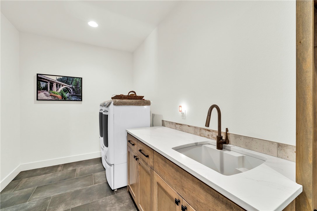 Knolls - Residential