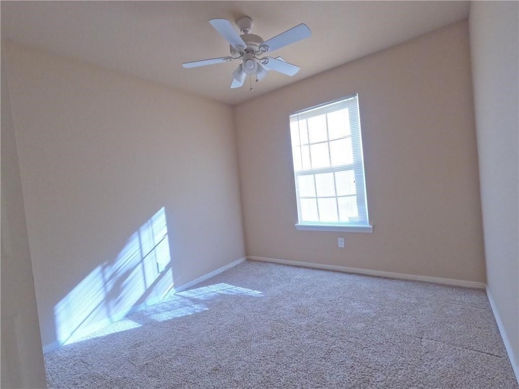 SOUTHFORK SUB PH IIIA-LOWELL - Residential Lease