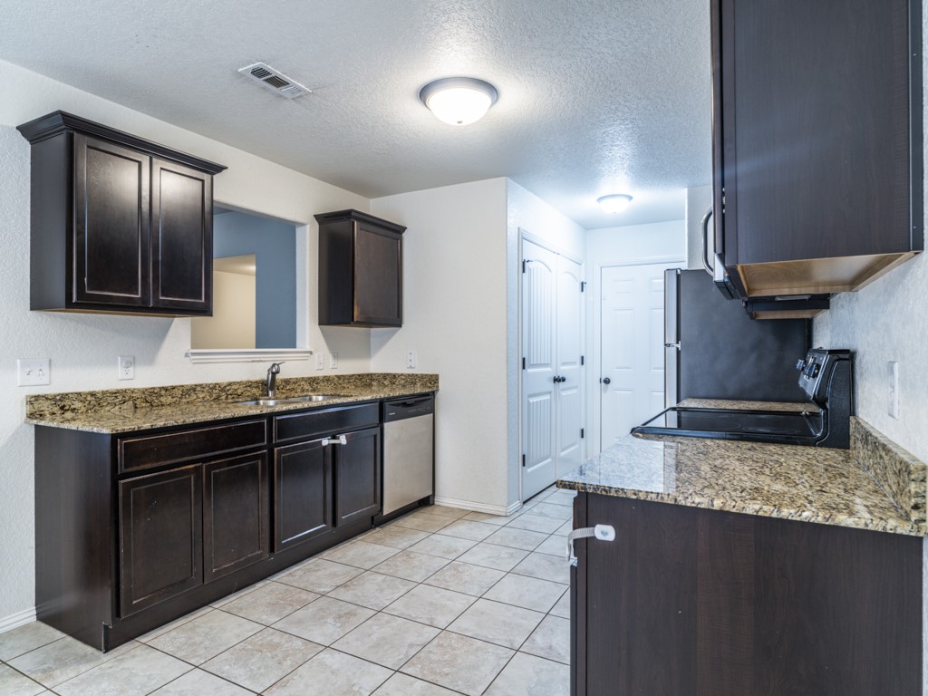 Willow Crossing Ph I Centerton - Residential Lease