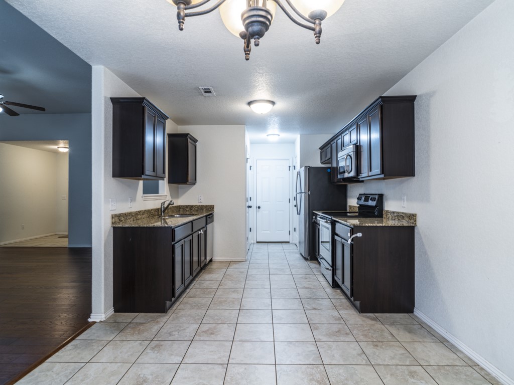 Willow Crossing Ph I Centerton - Residential Lease