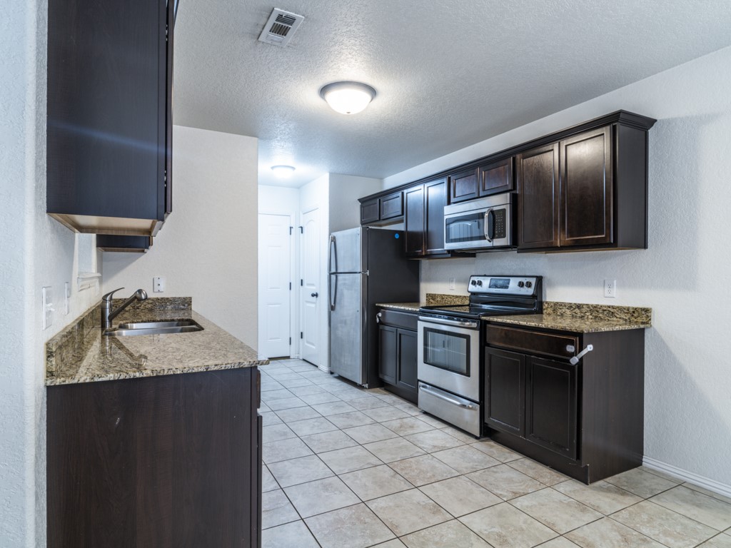 Willow Crossing Ph I Centerton - Residential Lease