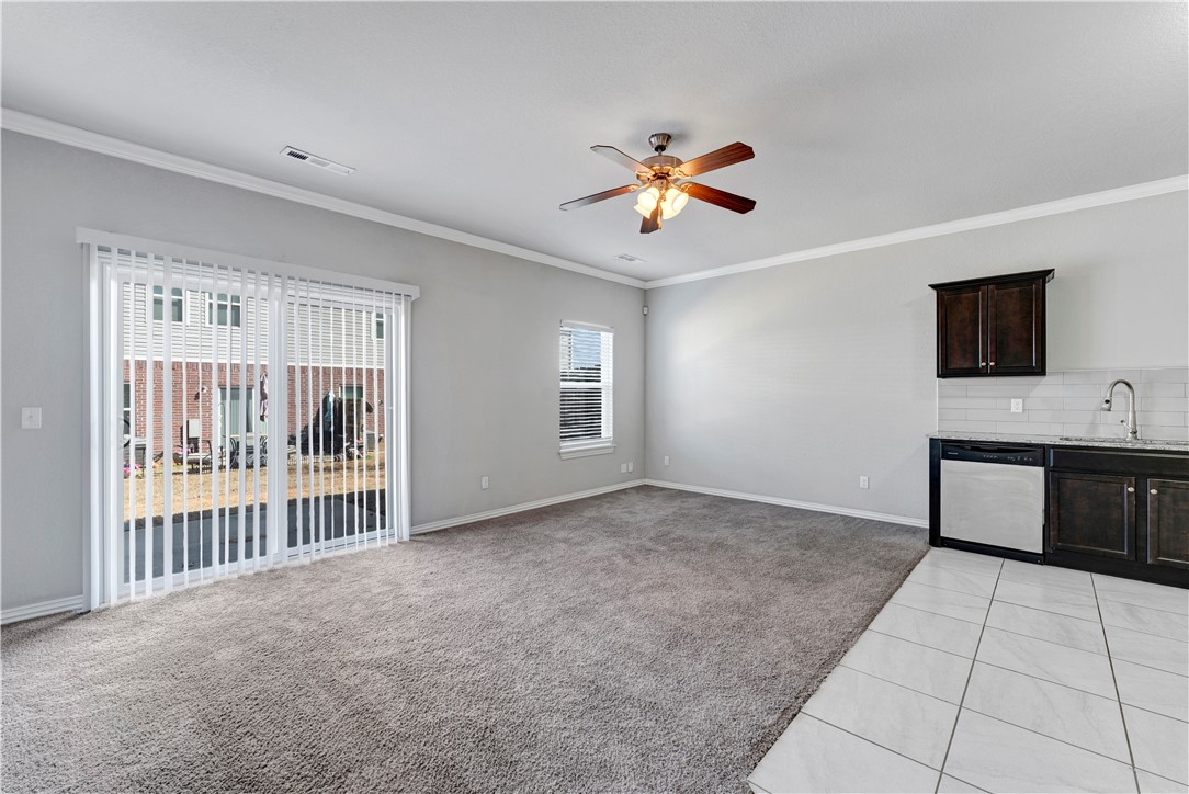 Shadowbrooke At The Peaks l Hpr Rogers - Residential Income