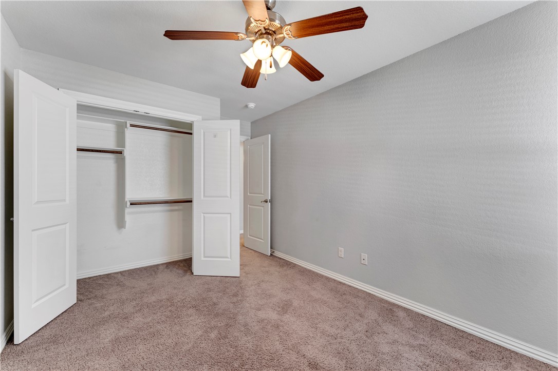 Shadowbrooke At The Peaks l Hpr Rogers - Residential Income