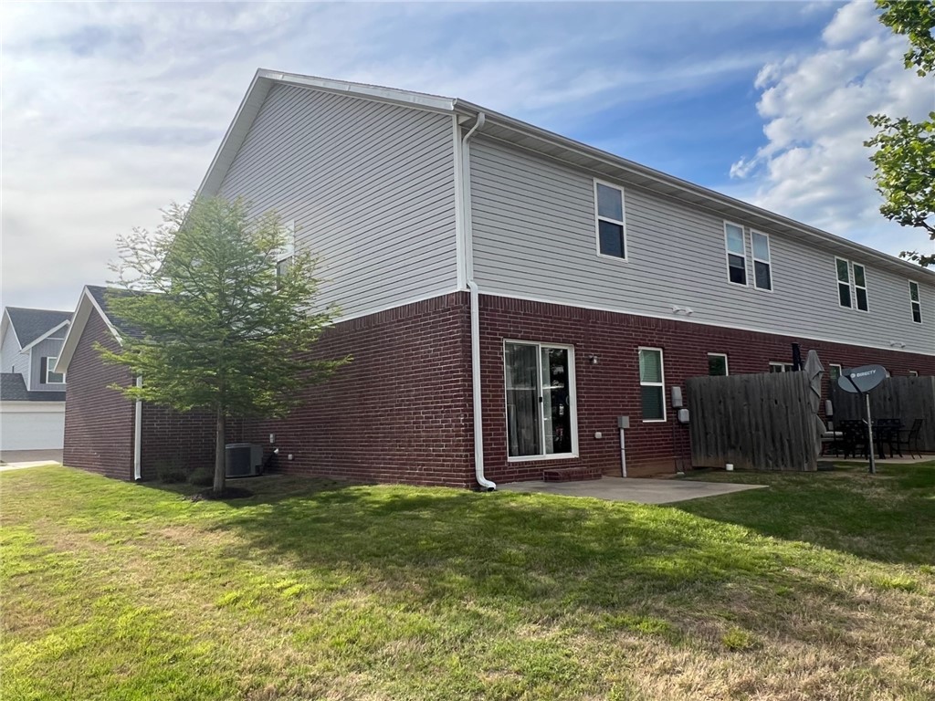 Shadowbrooke At The Peaks l Hpr Rogers - Residential Income