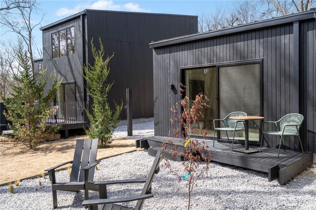 W A BURK'S ADD-BENTONVILLE - Residential