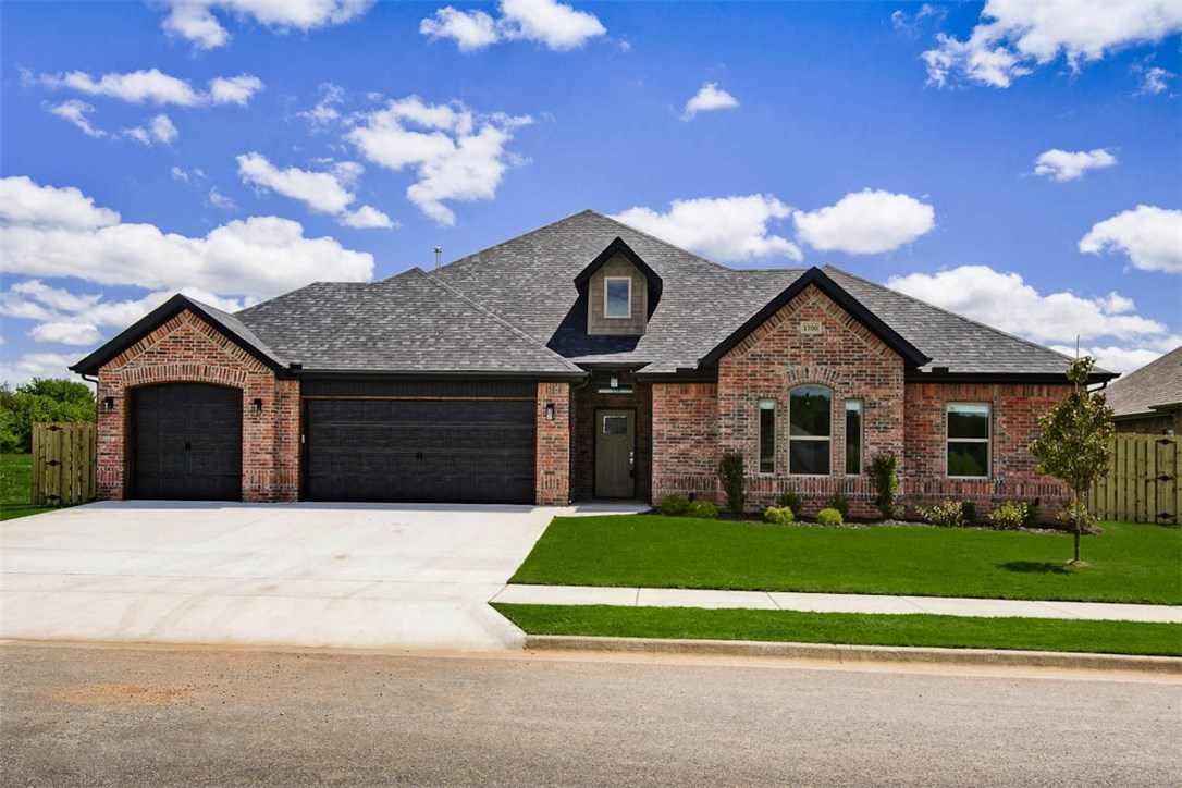 New construction! Beautiful 4 bed, 2.5 bath, built by Anderson Custom Homes! Open concept plan makes living area great for family time and entertaining. Large covered porch with outdoor fireplace on half acre lot. Master bath features tiled shower and large wrap around closet. Pictures are not of actual home, but similar plan and finish.